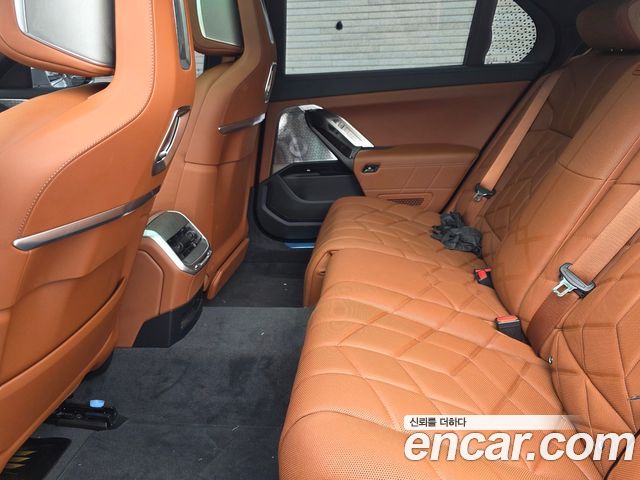 BMW i7 из Кореи Encar