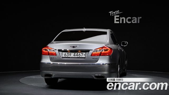 Hyundai Genesis из Кореи Encar