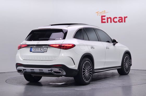 Mercedes-Benz GLC-Class GLC300 4MATIC AMG Line — пробег 11 042 км — фото 2 из 5