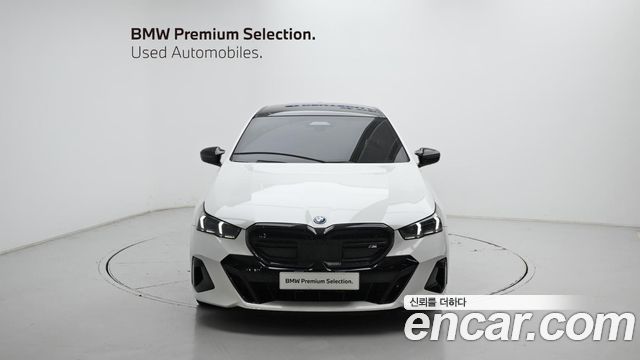 BMW i5 M60 xDrive — пробег 34 105 км — фото 3 из 5