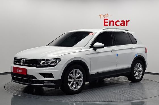 Volkswagen Tiguan 2.0 TDI Premium — пробег 81 570 км — фото 1 из 5