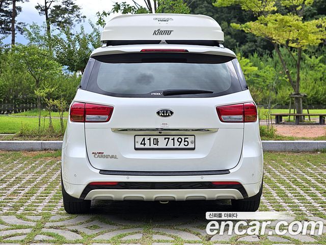 Kia Carnival 9-seater Noblesse — пробег 93 969 км — фото 5 из 5