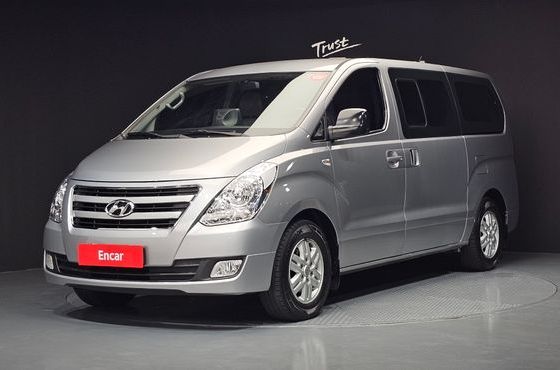 Hyundai Starex 12-Seater Wagon Smart — пробег 171 210 км — фото 1 из 5