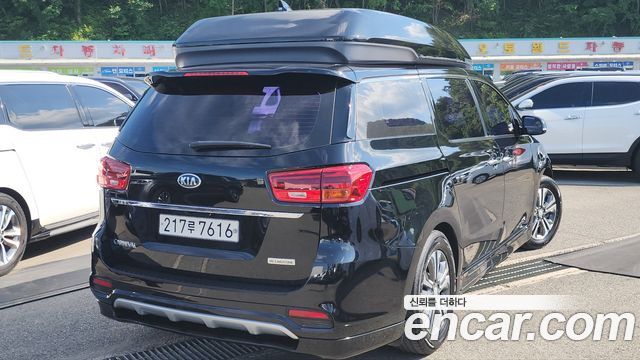 Kia Carnival из Кореи Encar