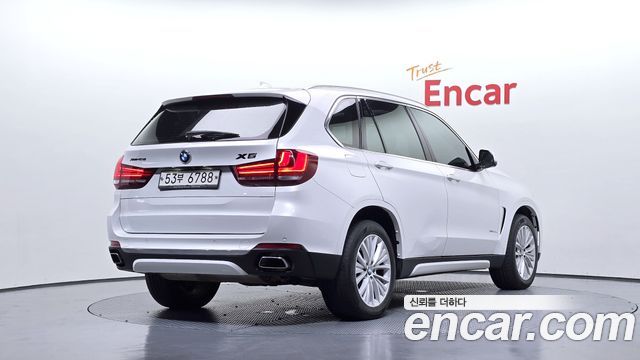 BMW X5 xDrive 40e iPerformance — пробег 114 546 км — фото 2 из 5