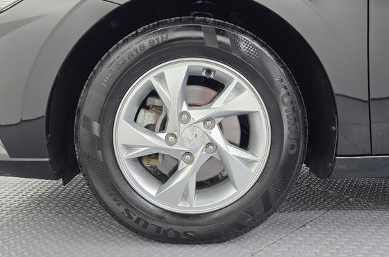 Hyundai AVANTE 1.6 Smart — пробег 110 381 км — фото 5 из 5