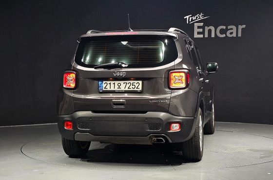 Jeep Renegade 2.4 Limited — пробег 52 246 км — фото 4 из 5