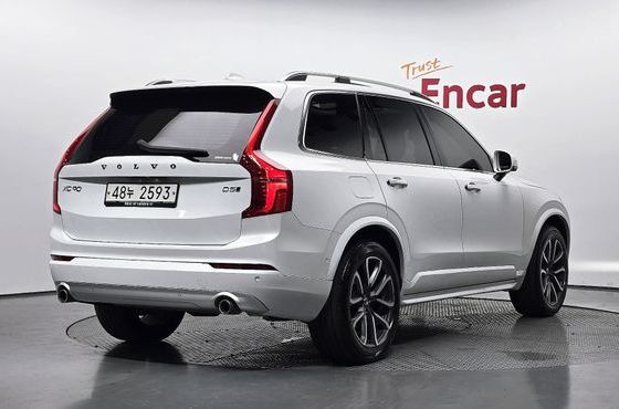 Volvo XC90 D5 Momentum — пробег 111 227 км — фото 2 из 5