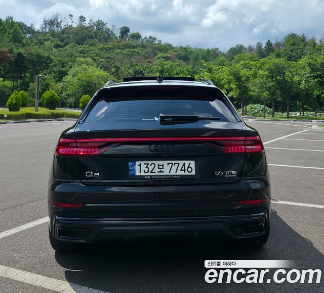 Audi Q8 55 TFSI Quattro Premium — пробег 30 100 км — фото 4 из 5