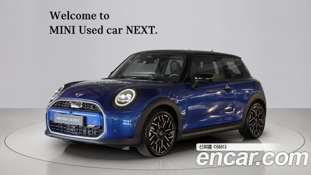 Mini Cooper Favoured — пробег 4 116 км — фото 1 из 5