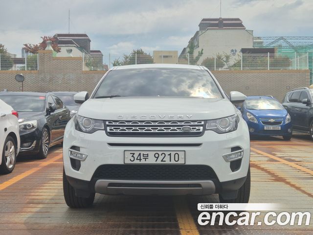 Land Rover Discovery Sport 2.0 TD4 HSE Luxury — пробег 104 086 км — фото 1 из 5