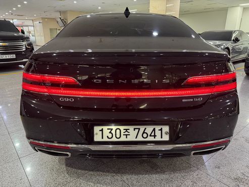 Genesis G90 5.0 AWD Prestige — пробег 123 971 км — фото 4 из 5