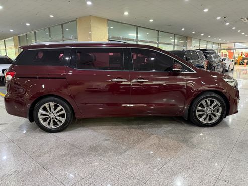 Kia Carnival 7-seater Limousine VIP — пробег 187 891 км — фото 5 из 5