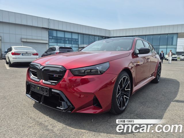 BMW M5 M5 Touring — пробег 2 600 км — фото 2 из 5