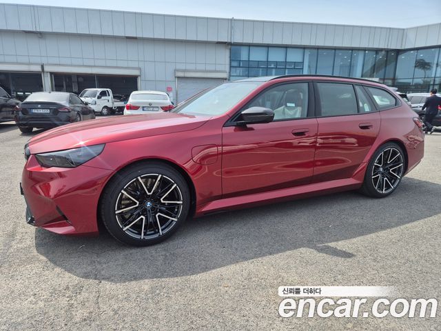BMW M5 M5 Touring — пробег 2 600 км — фото 3 из 5