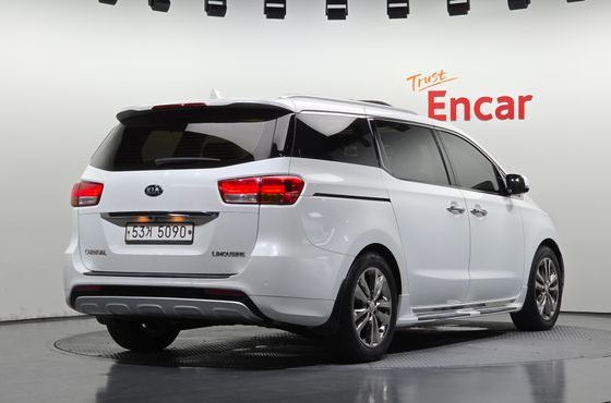 Kia Carnival 7-seater Limousine President — пробег 168 916 км — фото 2 из 5