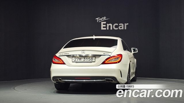 Mercedes-Benz CLS-Class из Кореи Encar