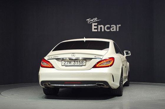 Mercedes-Benz CLS-Class CLS250 d 4MATIC AMG Line — пробег 57 212 км — фото 4 из 5