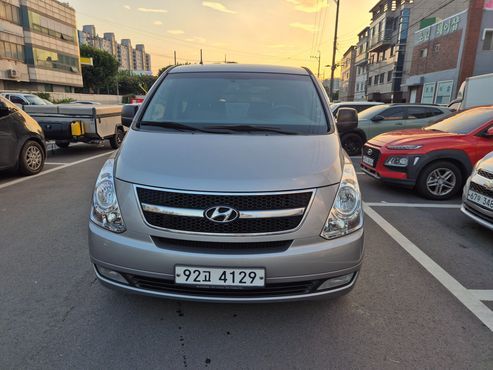 Hyundai Starex 5-Seater VAN CVX Premium — пробег 185 902 км — фото 1 из 5