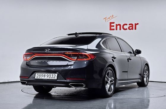 Hyundai Grandeur 2.4 Premium Special — пробег 158 058 км — фото 2 из 5