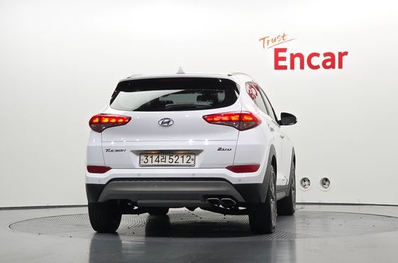 Hyundai Tucson Diesel 2.0 2WD Premium — пробег 128 449 км — фото 4 из 5