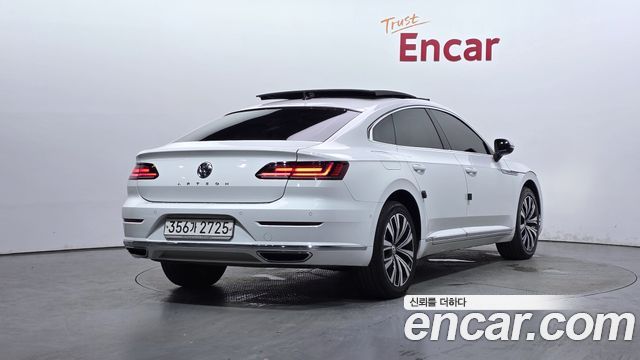 Volkswagen Arteon 2.0 TDI Premium — пробег 108 477 км — фото 2 из 5