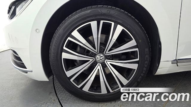 Volkswagen Arteon 2.0 TDI Premium — пробег 108 477 км — фото 5 из 5