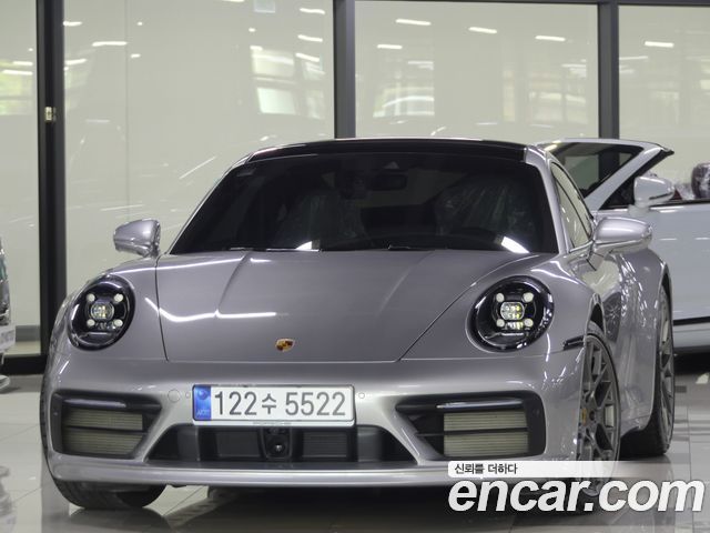 Porsche 911 Carrera 4 — пробег 7 000 км — фото 1 из 5