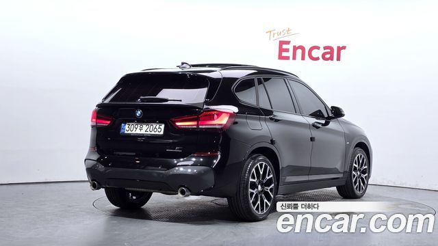 BMW X1 xDrive 20i M Sport — пробег 83 925 км — фото 2 из 5
