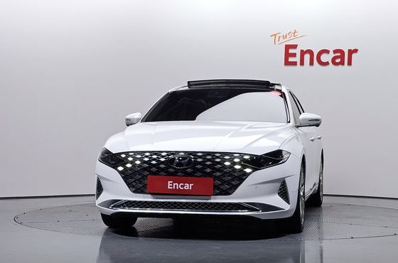 Hyundai Grandeur 2.5 Calligraphy — пробег 83 232 км — фото 3 из 5