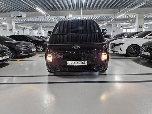 Hyundai Staria Cargo 5-Seater Smart — пробег 77 597 км — фото 1 из 5