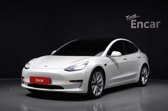 Tesla Model 3 Standard Range Plue RWD — пробег 93 426 км — фото 1 из 5
