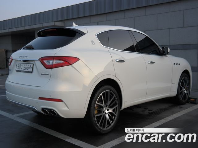 Maserati Levante 3.0 AWD GranLusso — пробег 57 237 км — фото 4 из 5