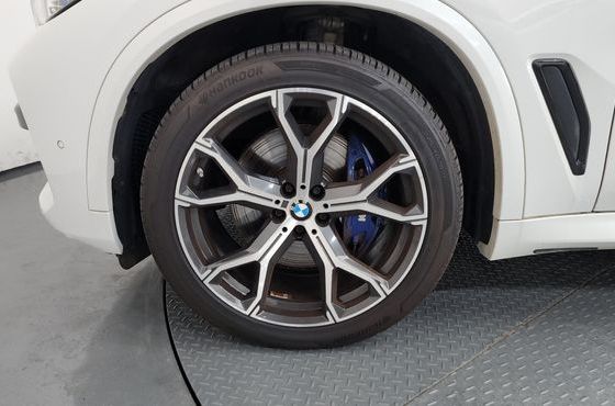 BMW X5 xDrive 40i M Sport — пробег 96 654 км — фото 5 из 5