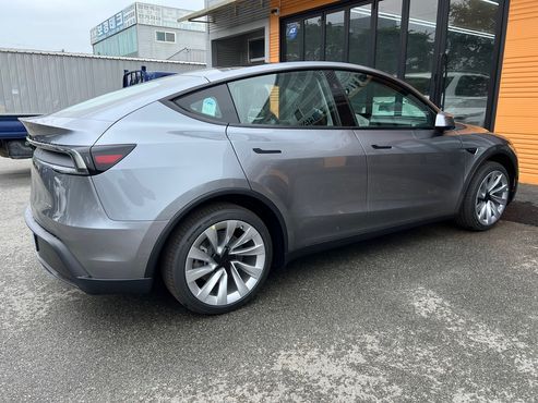 Tesla Model Y Long Range AWD — пробег 46 000 км — фото 5 из 5
