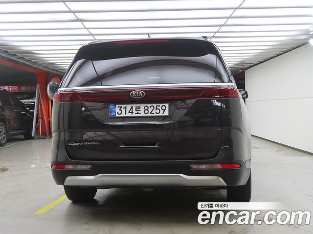 Kia Carnival из Кореи Encar