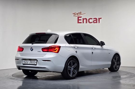 BMW 1-Series 118d Sport 5Door — пробег 90 707 км — фото 2 из 5