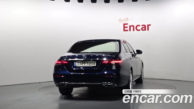 Mercedes-Benz E-Class из Кореи Encar
