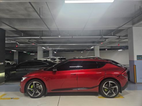 Kia EV6 GT 4WD — пробег 22 000 км — фото 4 из 5