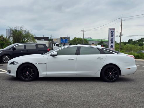 Jaguar XJ 3.0D Premium Luxury LWB X351 — пробег 147 000 км — фото 3 из 5