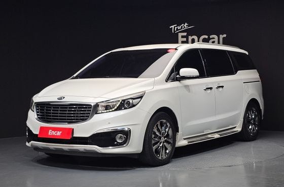 Kia Carnival 9-seater Prestige — пробег 179 352 км — фото 1 из 5