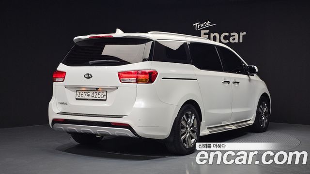 Kia Carnival из Кореи Encar