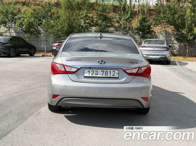 Hyundai Sonata 2.0 Smart — пробег 197 111 км — фото 4 из 5