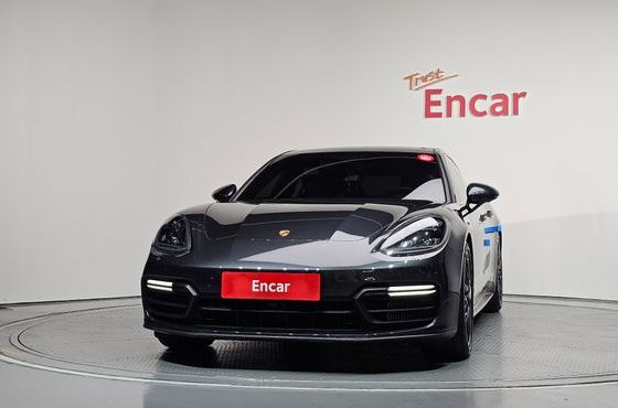 Porsche Panamera 4.0 GTS — пробег 75 286 км — фото 3 из 5