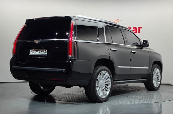 Cadillac Escalade 6.2 4th — пробег 67 465 км — фото 2 из 5