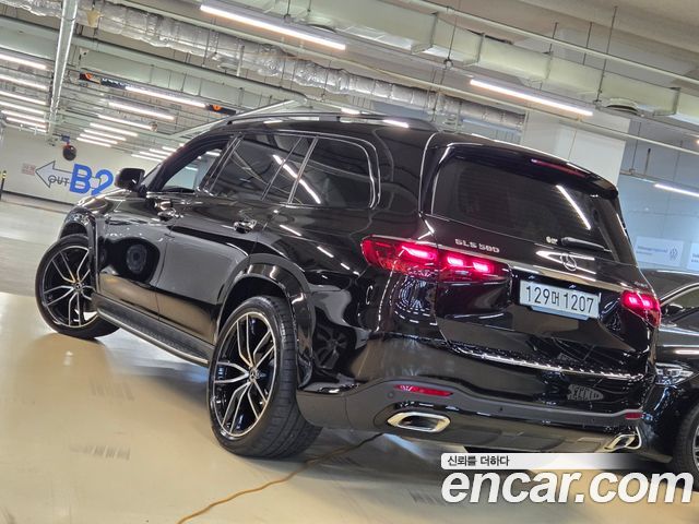 Mercedes-Benz GLS-Class GLS580 4MATIC — пробег 6 980 км — фото 4 из 5
