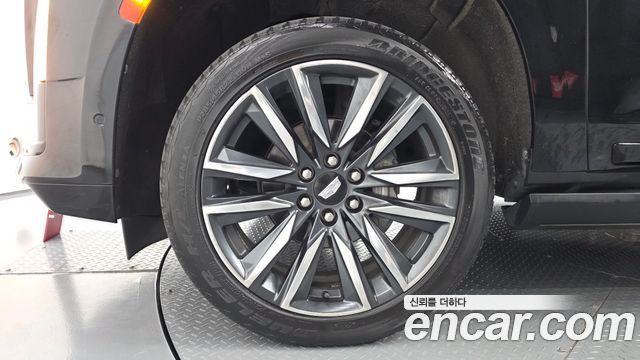 Cadillac Escalade 6.2 Sports Platinum — пробег 126 767 км — фото 5 из 5
