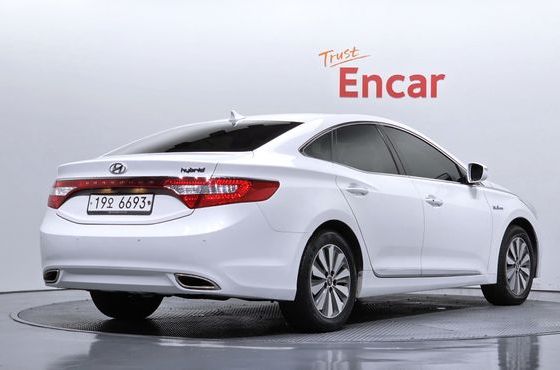 Hyundai Grandeur Premium — пробег 130 000 км — фото 2 из 5