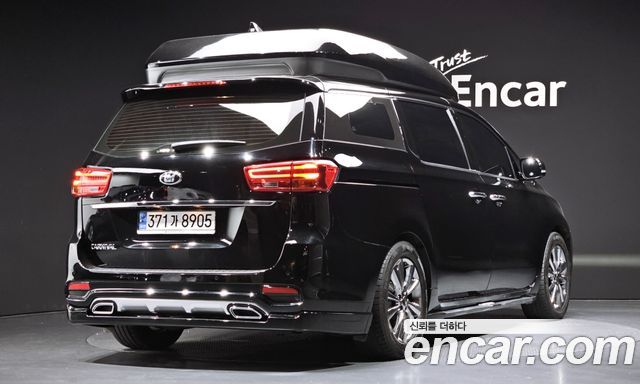 Kia Carnival из Кореи Encar