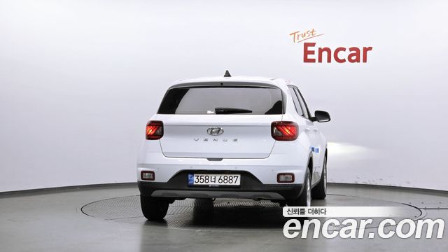 Hyundai Venue из Кореи Encar
